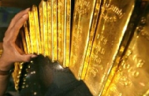 Nhà đầu tư xả mạnh, giá vàng mất 30 USD/ounce 