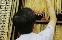 Vàng, đô la và lạm phát