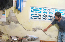 Khu dân cư bị lún, nứt nghiêm trọng 