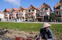 “Bán nhà trên giấy”: Chính phủ cấm, Tổng cục Thuế nói không!? 