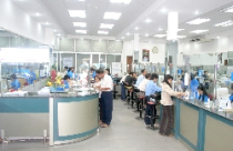 Ngân hàng chạy... vốn 