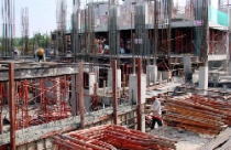 Dè dặt khi mua nhà giá thấp 