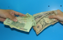 Doanh nghiệp “lách luật”, “bắt chẹt” người mua 