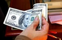 Ngân hàng nội “kích cầu” đô la? 