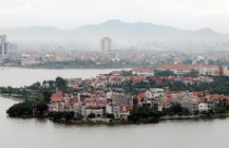 Cuối năm cất tiền vào đất 