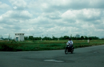 Đô thị “mọc” tràn lan... rồi bỏ hoang! 