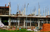 Lạm phát cao do tăng trưởng dựa vào vốn 