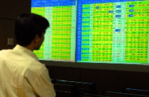 Chứng khoán tiếp tục tăng điểm