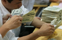 Lãi suất USD lên đỉnh điểm