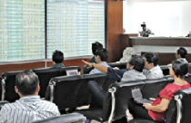 Thị trường "ngóng" quy định mới