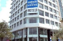 Văn phòng cho thuê chật vật, khách sạn được mùa 