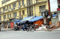 Đất “siêu mỏng” trên đường mới mở? 