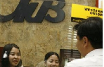 Nhiều ngân hàng tính chuyện lên sàn 