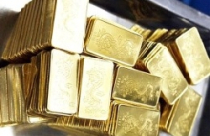 Giá vàng tăng 450.000 đồng/lượng, USD tự do lên 21.800 đồng 