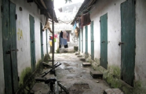 Khóc, cười chuyện ở nhà thuê 