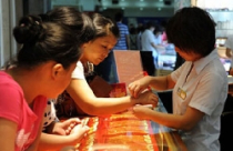 Kinh tế 24h qua: Thế giới vẫn “khát” vàng