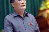 Phó Thủ tướng Nguyễn Sinh Hùng: Việt Nam còn dư 2,5 – 3 tỉ USD tổng lượng tiền cung