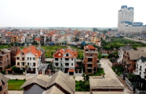 Bất động sản lo ngân hàng siết vốn 