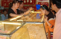 Sẽ có lộ trình xóa bỏ kinh doanh vàng miếng