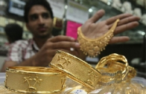 Các quỹ lớn trên thế giới không ngừng mua vàng 