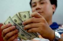 Dân cần mua bán USD, ở đâu? 