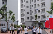 Gắn tuổi chung cư: Kém lợi, nhiều hại 