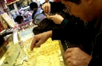 Sợ vàng miếng, nhà đầu tư chuyển hướng tích trữ nữ trang 