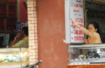 Vàng... lặng lẽ: Mừng hay lo? 