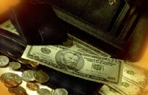 Bốn ngộ nhận về tình trạng đô la hóa 