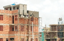 Khổ vì quy định xây dựng chỏi nhau 