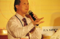 Thắt chặt tín dụng với bất động sản là không công bằng và sinh tiêu cực 