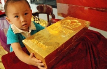 Trung Quốc khuyến khích dân tích trữ vàng 