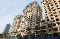 Co dần tín dụng bất động sản