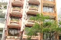 Hai tòa nhà 8 tầng có nguy cơ sụp liên hoàn