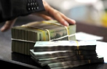 “Rùa tai đỏ” trong lòng ngân hàng 