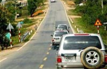 Tạm dừng thi công một số gói thầu đường Hồ Chí Minh