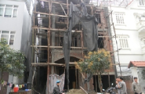 Nô nức sửa sang biệt thự bỏ hoang vì sợ bị mua lại