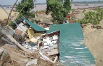 Hà Nội dừng xây khu tái định cư ngoài đê sông Hồng