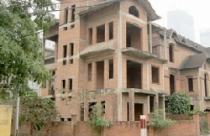 Hà Nội: Gần 700 căn biệt thự bị bỏ hoang 