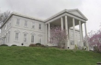 Một người Việt rao bán phiên bản Nhà Trắng