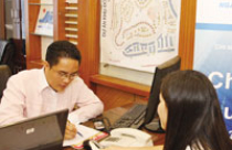 Chạy đua kéo tỷ trọng dư nợ phi sản xuất về 22%