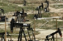 Giá dầu thô đồng loạt giảm mạnh