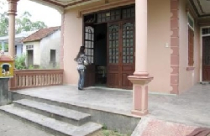 Dân khổ vì doanh nghiệp 'găm' tiền đất ở 