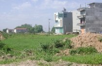 Đầu tư đất xen kẹt: Gà đẻ trứng vàng thành… cục nợ! 