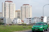 Địa ốc, CK vô tư vay vốn lãi suất... 25-27% 