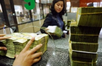 Một lượng tiền khá lớn chảy vào ngân hàng? 