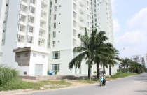 Ngân hàng rút vốn, bất động sản “lạnh” 