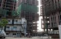 Giá bất động sản giảm tới 30%