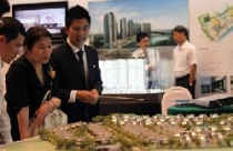 Tít mù vòng quay thông tin BĐS