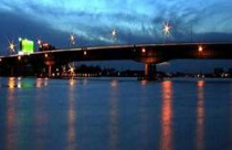 “Nhà nghèo bàn chuyện làm bít tết”?! 